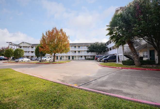 Intown suites extended stay select houston tx stafford