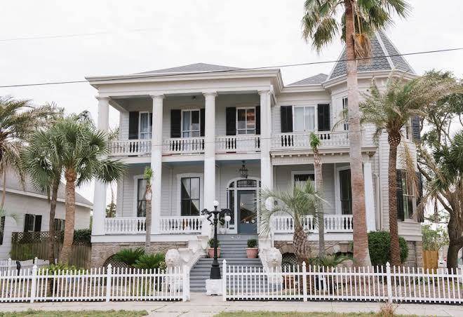 Carr mansion
