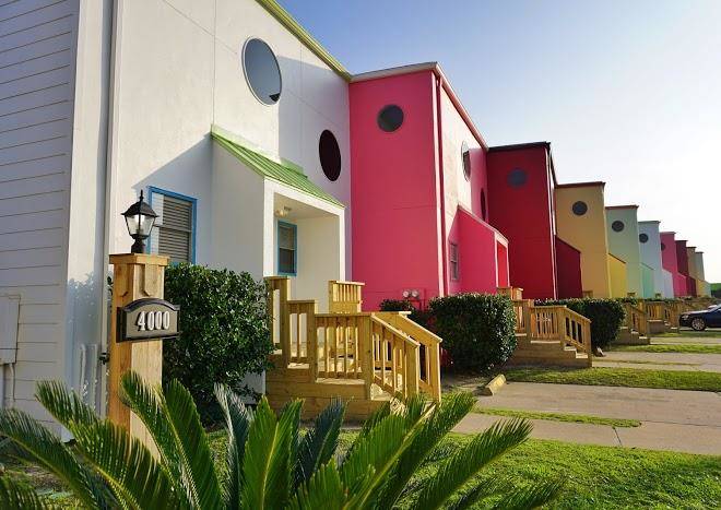Four seasons on the gulf