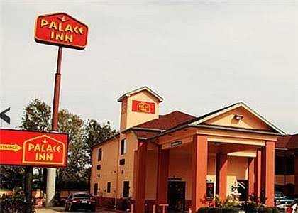 Palace inn bacliff