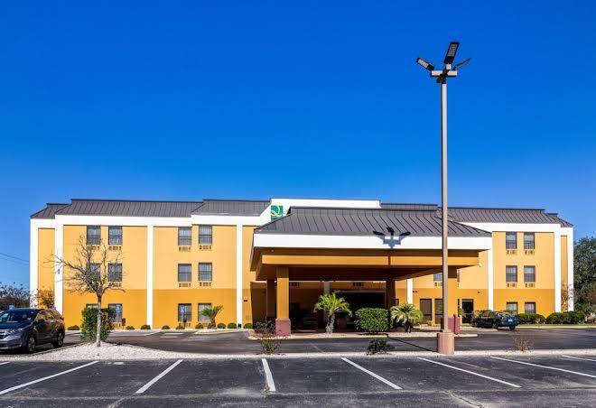 Quality inn texas city i 45