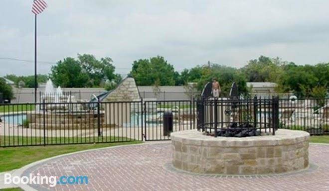 Hampton inn & suites fredericksburg