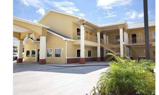 Days inn & suites by wyndham gonzales