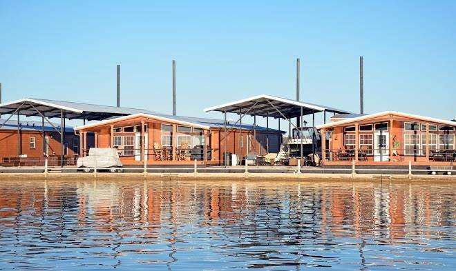 Flowing wells resort
