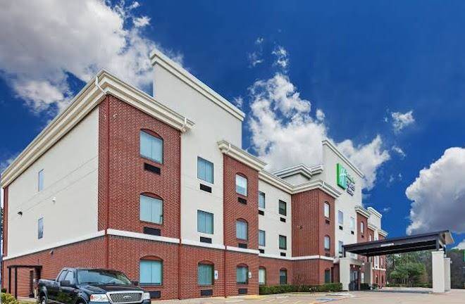 Holiday Inn Express & Suites Longview South I 20 Image