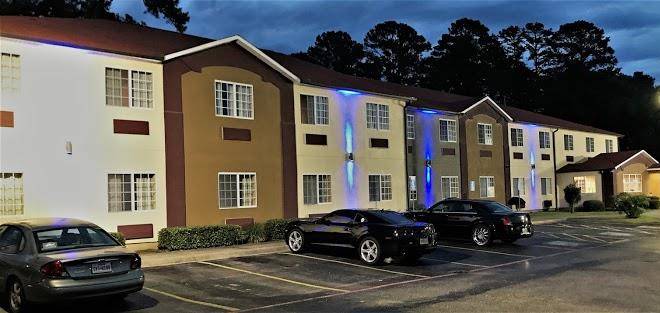 Hometown Inn & Suites Image