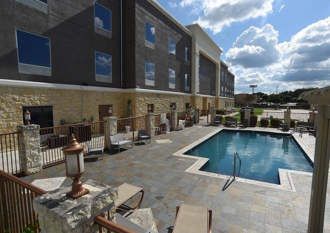 Hampton inn seguin