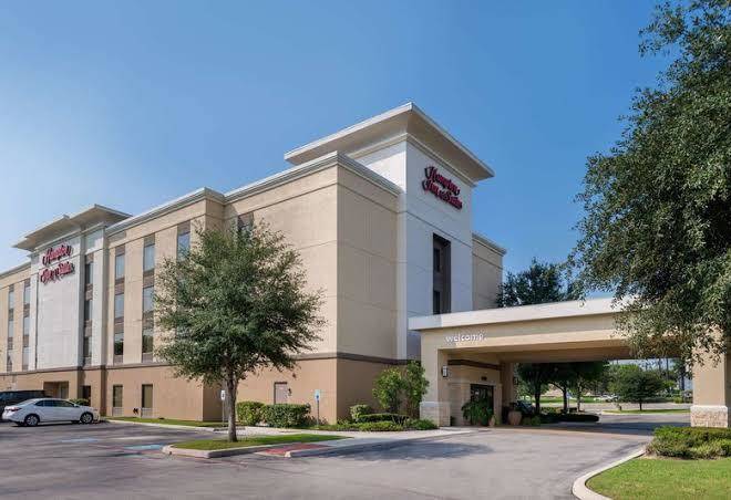 Hampton inn & suites schertz