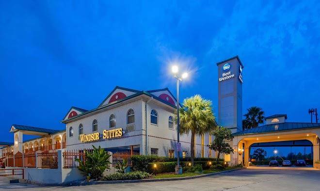 Best Western Windsor Suites Image