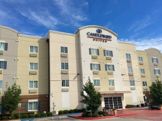 Candlewood suites la porte