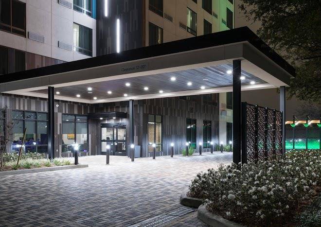 Courtyard by marriott houston heights i 10