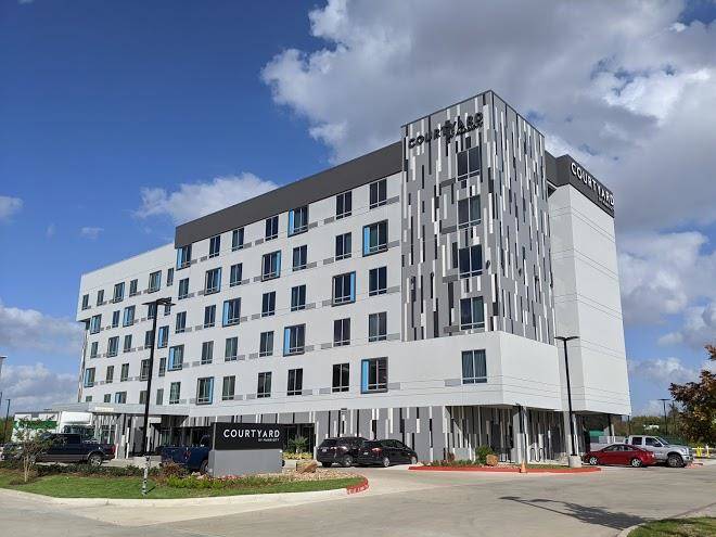 Courtyard by marriott houston i 10 west memorial