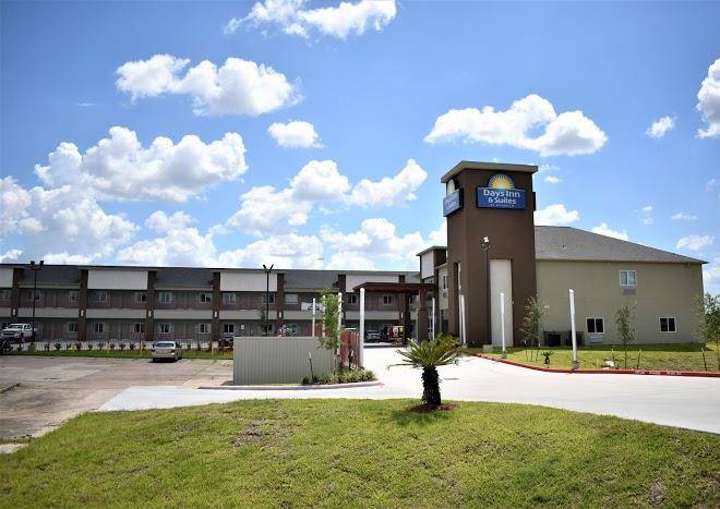 Days inn & suites by wyndham downtown university of houston