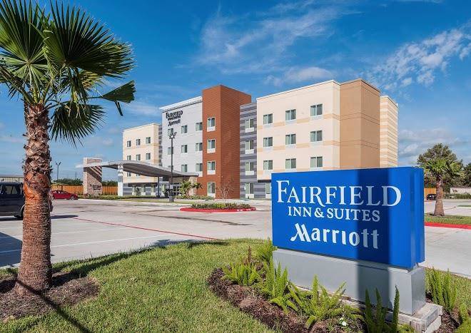 Fairfield inn & suites by marriott houston northwest willowbrook