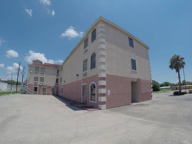 Garden suites hotel