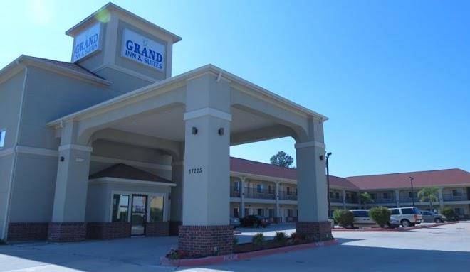 Grand inn & suites