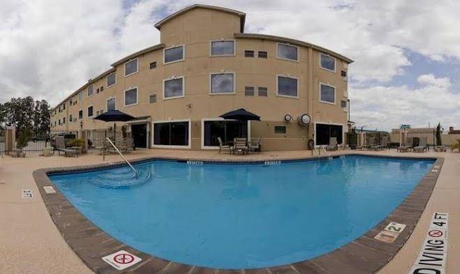 Holiday inn express & suites houston intercontinental east