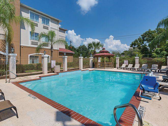 Kemah edgewater hotel