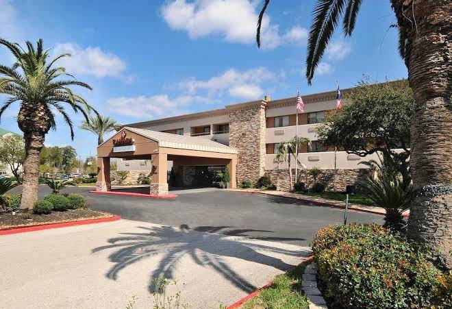 Ramada by wyndham houston intercontinental airport south