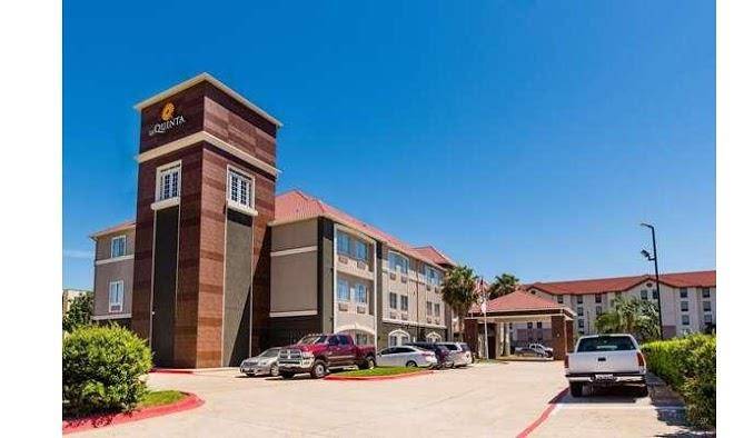 La quinta inn & suites by wyndham houston clear lake nasa
