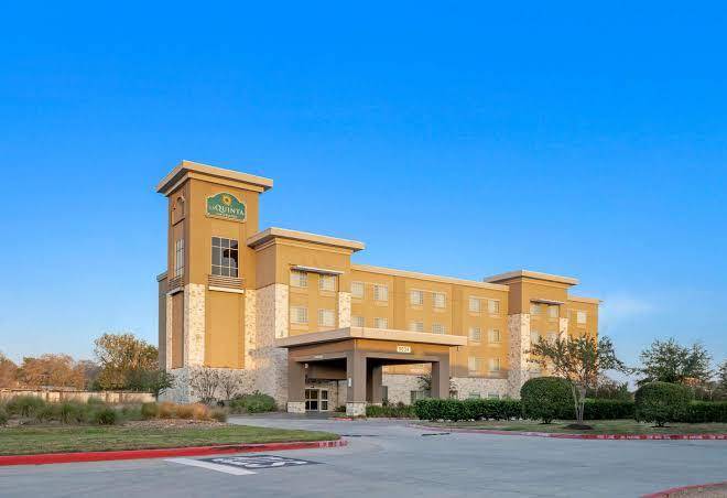 La quinta inn & suites by wyndham houston nw beltway8 westrd