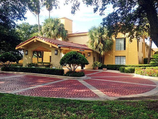 Motel 6 Baytown Tx Garth Rd Image