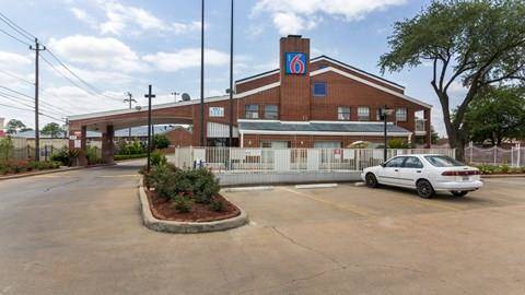 Motel 6 houston tx brookhollow