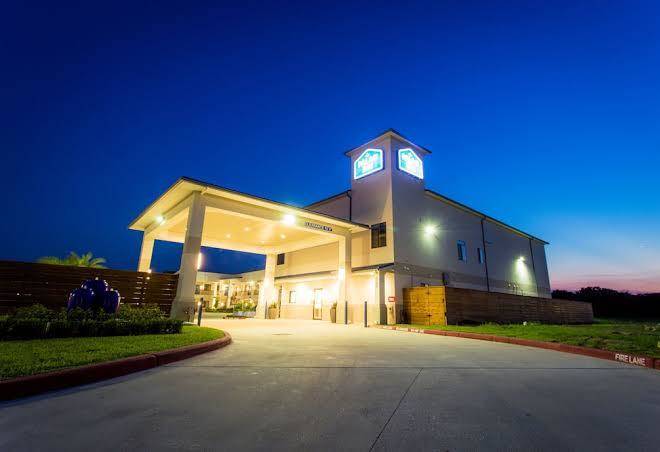 Palace inn blue hwy 6 & westpark tollway