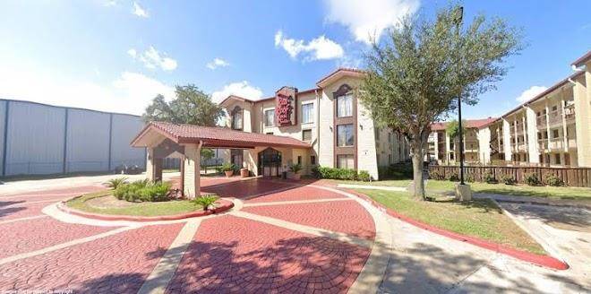 Red roof inn & suites houston hobby airport