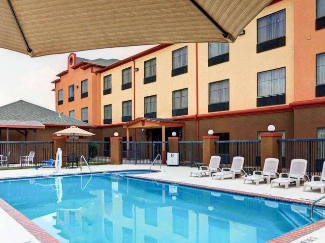 Springwood suites houston iah beltway 8