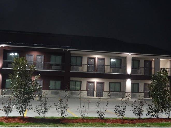 Surestay hotel by best western 802 park street baytown tx 77520