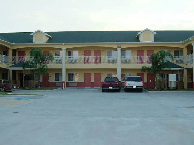 Symphony inn & suites