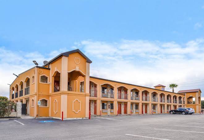 Americas best value inn buda austin s