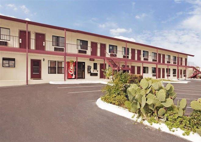 Americas Best Value Inn San Marcos Image