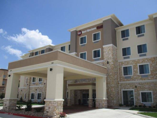 Best western plus buda austin inn & suites