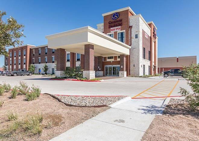 Comfort suites kyle