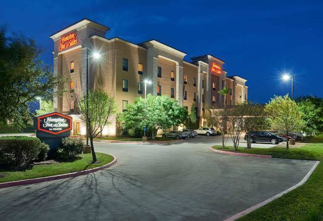 Hampton inn & suites austin south buda