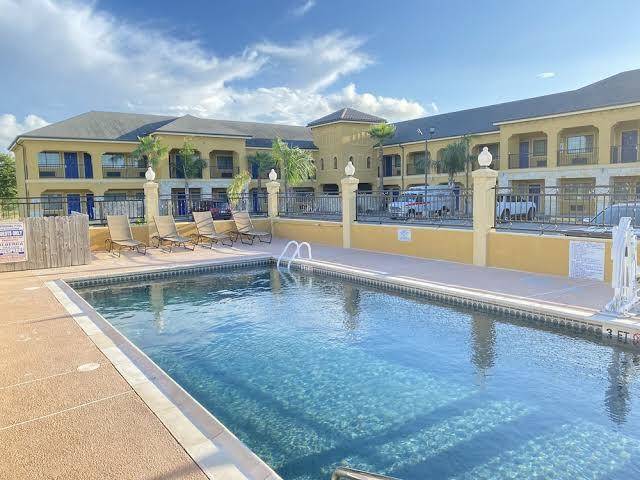 Weslaco inn