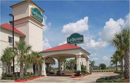 La Quinta Inn & Suites By Wyndham Beaumont West Image