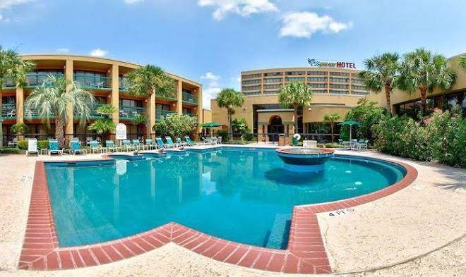 Mcm Elegante Hotel Image