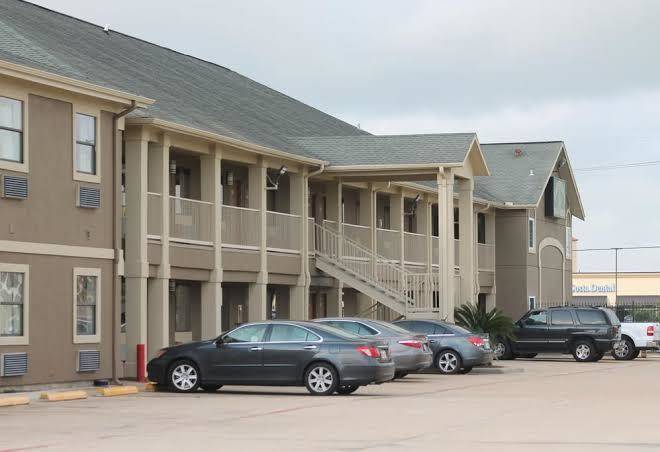 Quality Inn & Suites Port Arthur Nederland Image
