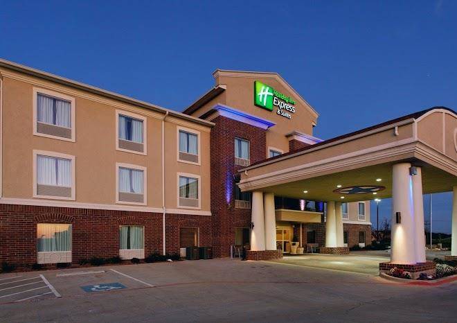 Holiday inn express & suites cleburne