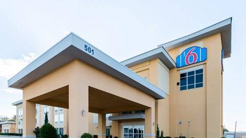 Motel 6 joshua tx