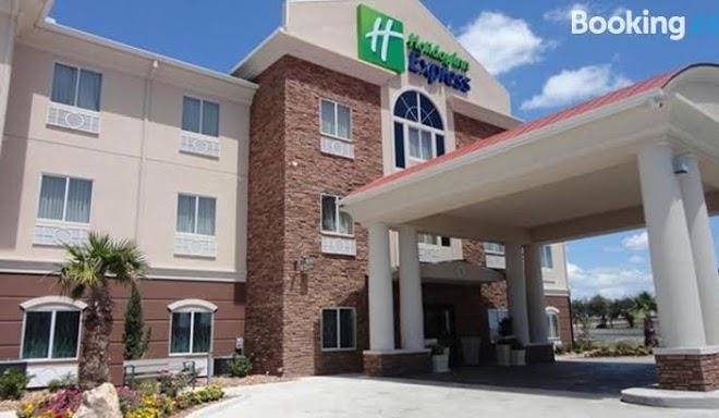 Holiday inn express kenedy
