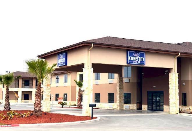 Karnes city lodge