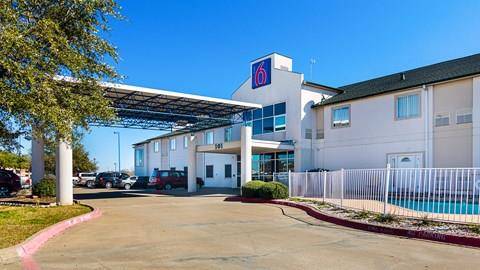Motel 6 terrell tx