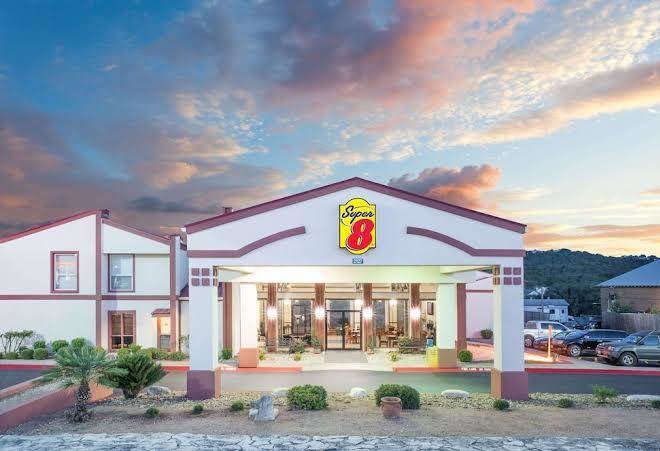 Super 8 by wyndham kerrville tx