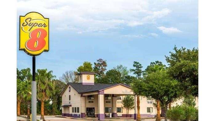 Super 8 by wyndham cleveland tx