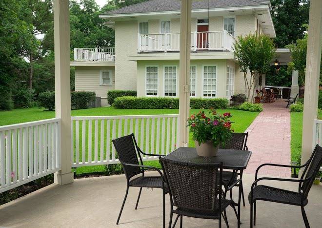 Delta street inn