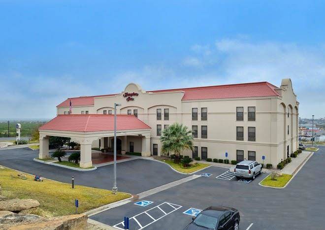 Hampton inn eagle pass